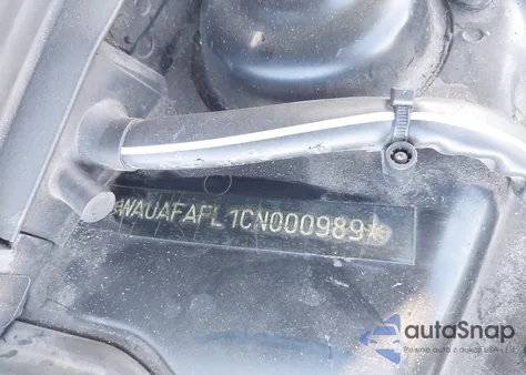 2012 Audi A4 2.0T Premium из США, поврежденный, VIN WAUAFAFL1CN000989